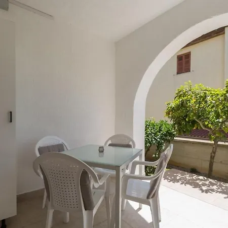 Appartement With Parking Space Novigrad - 7135 Novigrad Istria