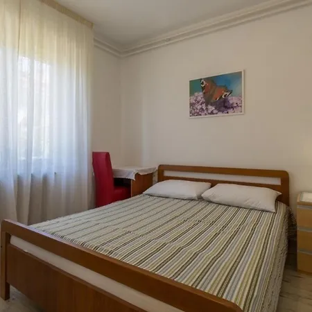 Apartment Apartments With Parking Space Novigrad - 7135 Novigrad (Istria)