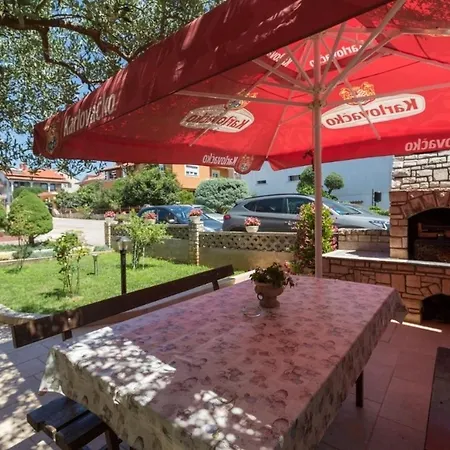 With Parking Space Novigrad - 7135 Novigrad Istria